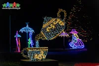 Park Miliona Świateł wrócił do Zabrza w 2023 roku z nową iluminacją nawiązującą do popularnej bajki: Alicja w Krainie Czarów!