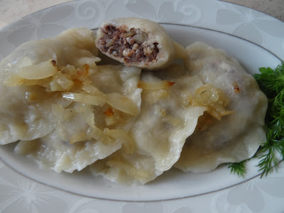 Pierogi z kaszą gryczaną i wątróbką