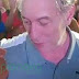 Após provocação Ciro Gomes dá tapa em jovem durante show de samba em Fortaleza