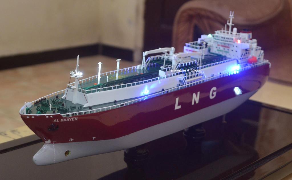 harga jual miniatur kapal al daayen lng tanker ship termurah terjangkau jakarta surabaya semarang bandung batam singapura