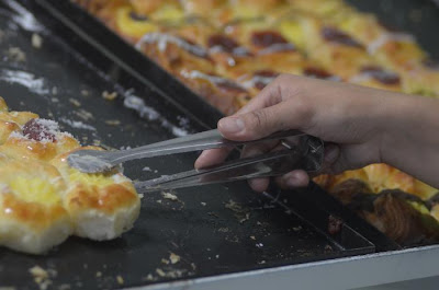 A muchos comerciantes se les va la mano con los alimentos