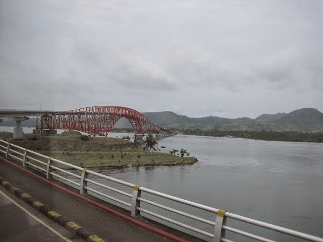 サン・ファニーコ橋（San Juanico Bridge）