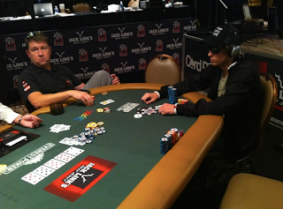 Chris Moneymaker and Bryan Pellegrino, each thinking it is the other's turn to act