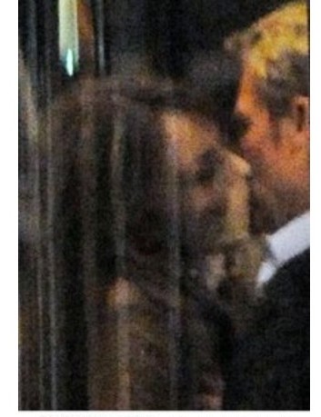 Liz Hurley Kissing Shane Warne- Images