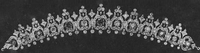 sapphire necklace tiara netherlands queen emma