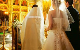 ΠΙΠΕΡΑΤΑ ! Άγριο ξύλο σε πλούσιο γάμο στην Πάτρα: Γαμπρός και πεθερός έπαιξαν ξύλο γιατί η νύφη πήγε με…