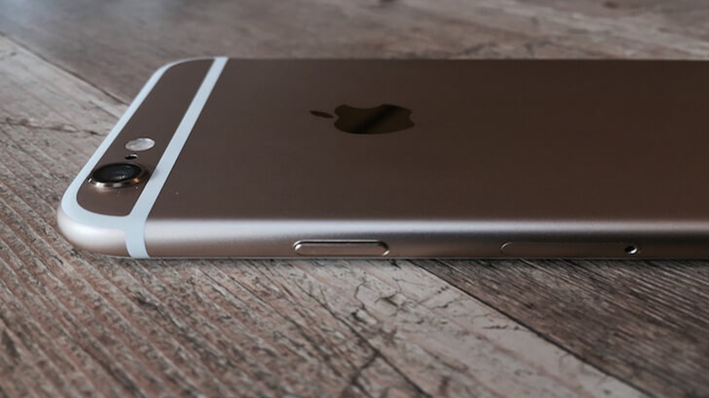 iPhone có tính năng Facedown hỗ trợ điện thoại tiết kiệm pin khi úp màn hình