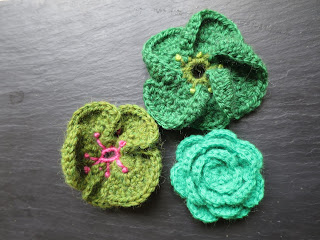 broches en crochet pour Donne moi ta main pour l'EDM