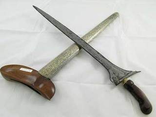 http://notifikasiku.blogspot.com/2012/02/keris-yang-paling-legendaris-di.html