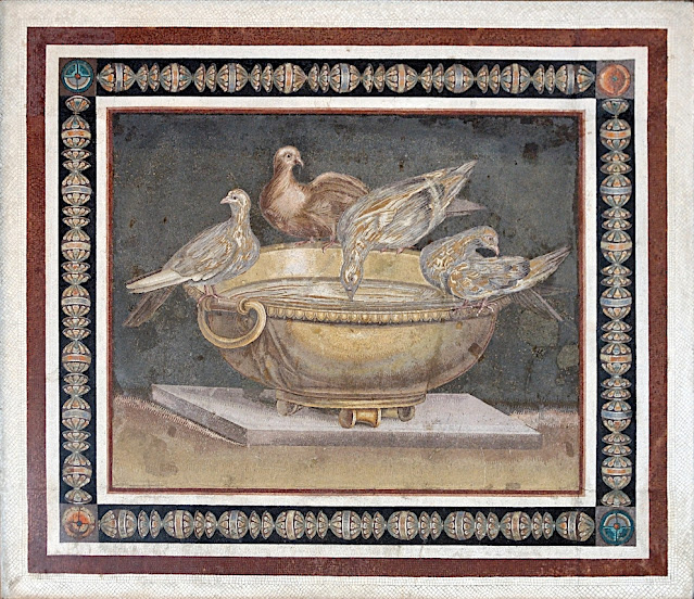 Sôsos de Pergame  (3e siècle- 2e s. .av. J.C.) Colombes buvant dans une vasque Mosaïque 85 x 98 cm Musei Capitolini, Roma