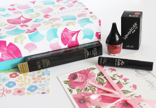 YesStyle, Korean Beauty Box - Sweet Spring Makeup Kit, czyli zestaw kosmetyków idealnych na wiosnę