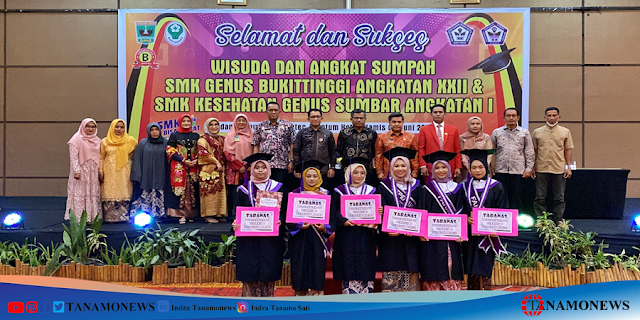 SMK Kesehatan Genus Wisuda 327 Lulusan