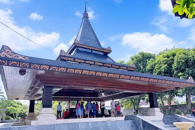 Makam Bung Karno