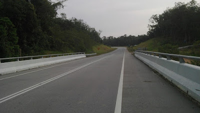 Gambar 2 Laluan Keruak Gunung Bongsu Kuala Berang Gua Musang