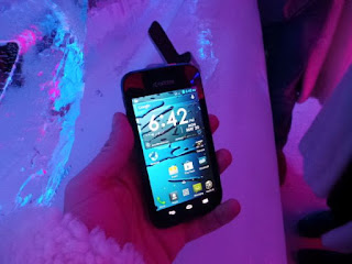 Kyocera Hydro Edge and Xtrm (pictures)