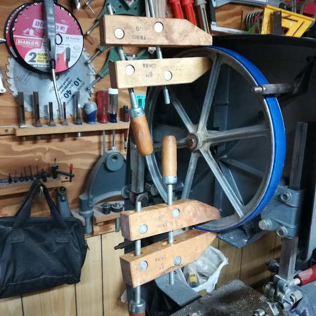 Installing Blue Max Urethane Tires on a Shopsmith Bandsaw