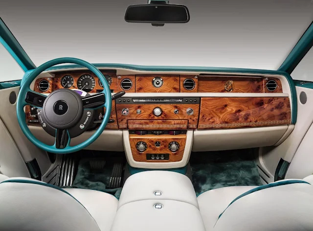 Rolls Royce Phantom Drophead Maharaja