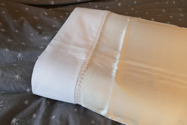 benefits of silk pillowcase, silk pillowcase handmade uk,  Katykookaburra Review.  Katykookaburra etsy Review,  Katykookaburra etsy, silk cotton pillow case lace