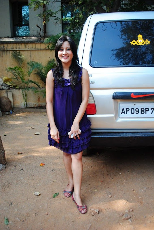 Ritu Barmecha  Flagship off Matrimony Express New Cute Photoshoot navel show