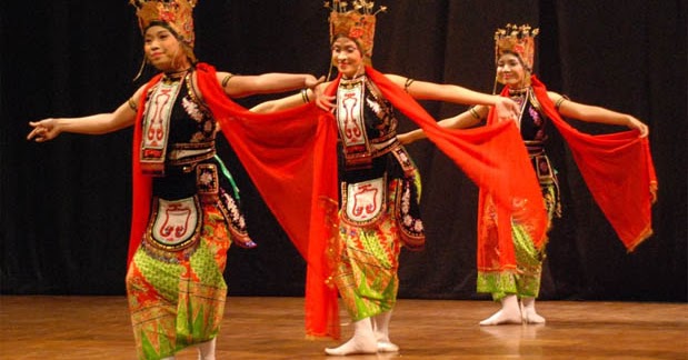 Tari Gandrung Banyuwangi : Sejarah, Gerakan, Video, dan 