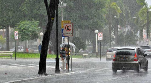 Aesa emite novo alerta com previsão de chuvas fortes em toda Paraíba