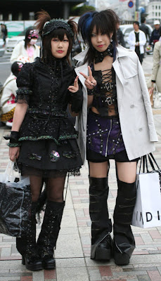 Japanese Harajuku Gothic Girls