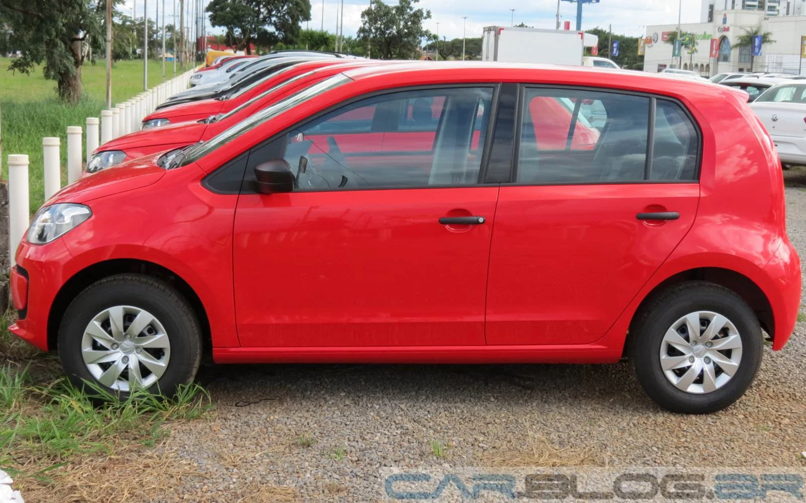 Volkswagen Up! x Fiat Uno Vivace