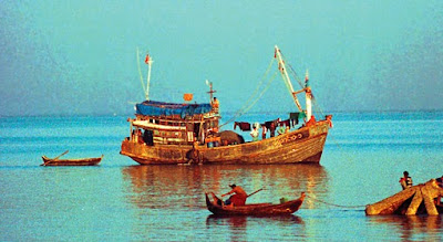 travel to Sittwe in Rakhine State on a fish trawler