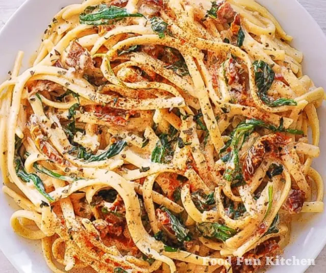 LINGUINE WITH SPINACH AND SUN-DRIED TOMATO CREAM SAUCE