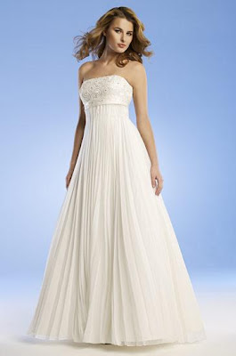 Simple Strapless Wedding Dress