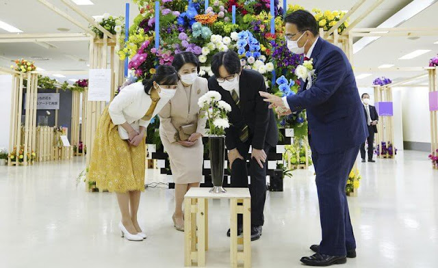 Crown Prince Akishino, Crown Princess Kiko, Princess Kako and Princess Akiko visted flower show in Tokyo