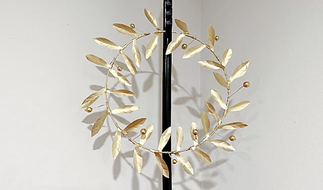 gold metal wreath