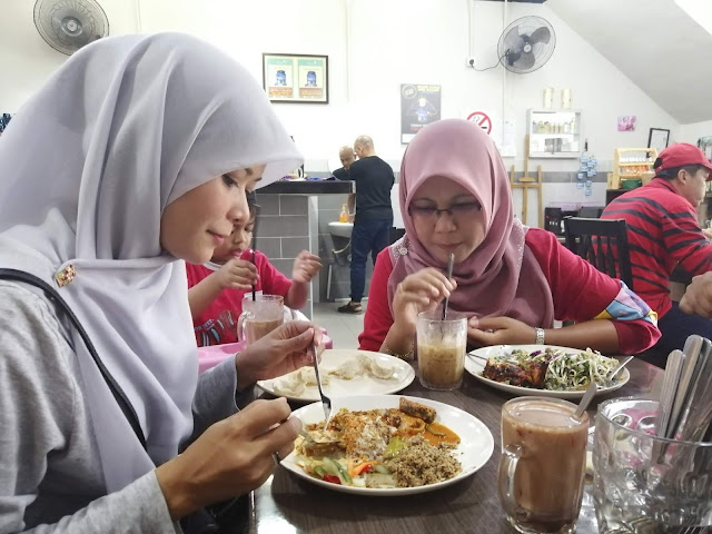 Restoran Baina Nasi Kerabu Paling Sedap Di Kuantan