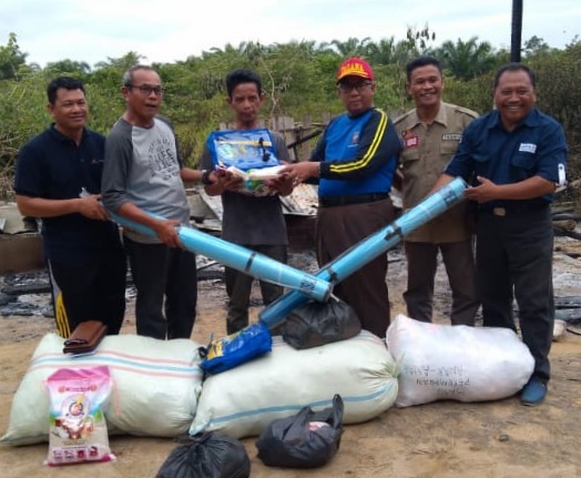 DINSOS BERSAMA PEMERINTAH BHL BERIKAN BANTUAN KE WARGA TANAH ABANG