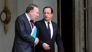 Le président du Medef, Pierre Gattaz (à G.), et le président de la République, François Hollande