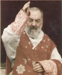 “Que o Coração de Jesus seja seu sustento e conforto em todas as tribulações.” - Padre Pio