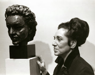 Rosalyn Tureck with bust of herself by Sir Jacob Epstein, Museum of Modern Art, New York (1966)