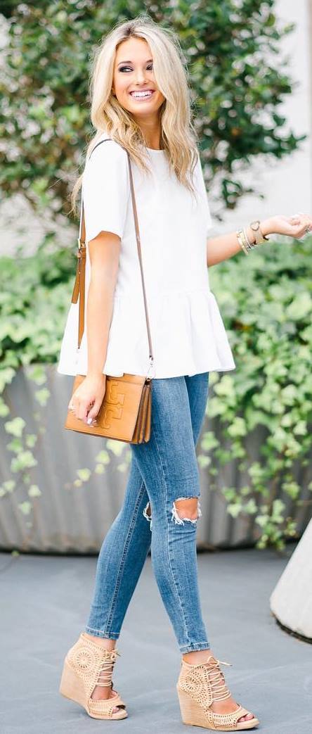 trendy outfit: top + rips + bag