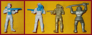 Astronauts; China F21; Hong Kong Copies; Made in Hong Kong; Mattel; Mattel International; MI 1987; Ninja Capsule Toy; Ninja Fighters; Ninja Warriors; PVC Figurines; PVC Vinyl Rubber; Samurai; Small Scale World; smallscaleworld.blogspot.com; Space Warriors; Spaceman; Spacemen;