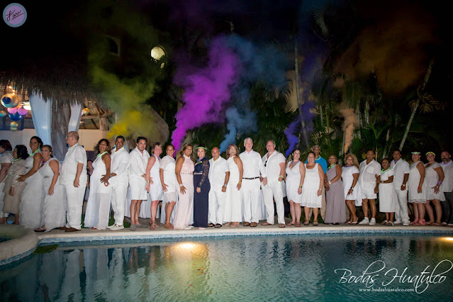 boda en playa, beach wedding, Oaxaca, México, Bodas Huatulco, Wedding Planner