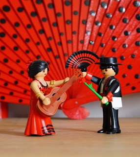 https://mamancalimero.blogspot.com/2019/04/mes-playmobils-flamenco-souvenirs-de.html