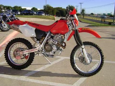 http://www.reliable-store.com/products/honda-xr400r-motorcycle-service-repair-manual-1996-1997-1998-1999-2000-2001-2002-2003-2004-download