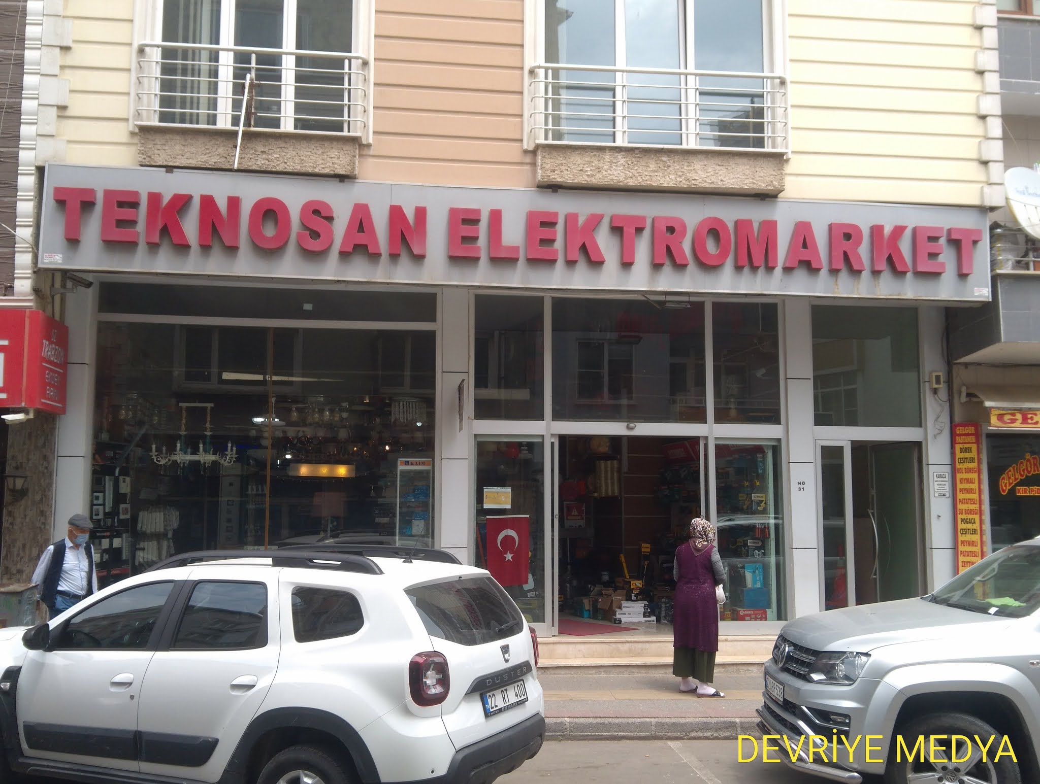 Uzunköprü Teknosan Elektro Markette Elektrik le İlgili Her şey  Murat Ve Levent Simen Kardeşler