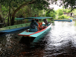 Boat from Sg. Mau