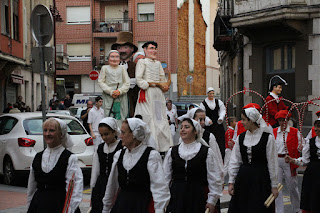 Lutxana aplaude el 60 aniversario del grupo de danzas Amaia