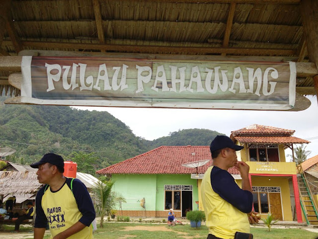 Pintu masuk pantai pahawang