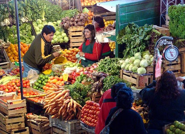 Vecinos crean COOPERATIVA de CONSUMO contra el alza de los precios de la canasta básica.