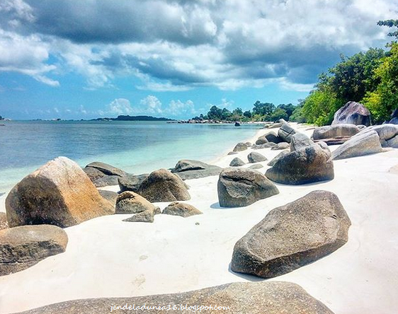 [http://FindWisata.blogspot.com] Mengeksplor Pantai Belibai, Pantai Yang Indah Akan Panorama Alam Lautnya