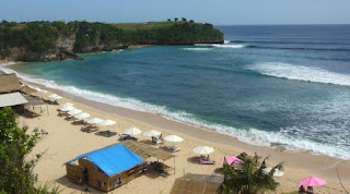 Balangan beach surfing bali