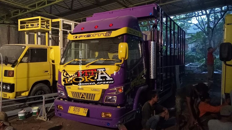 Keren Abis Jual Truk Angkut Ayam